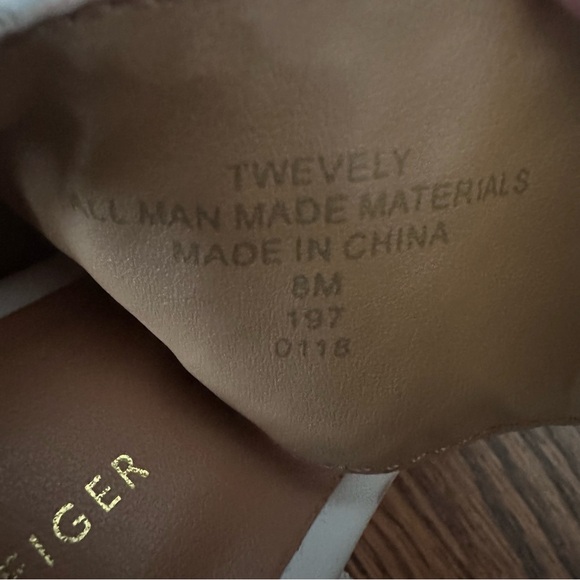 Tommy Hilfiger White and Brown 4”Slingback Heels Woven Straps TH Logo Size 8M - Picture 13 of 13